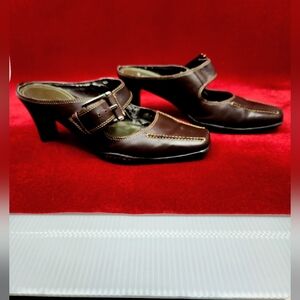 AEROSOLES Brown Heels 6.5